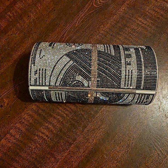 Crystal Money Clutch - Picture 4 of 5